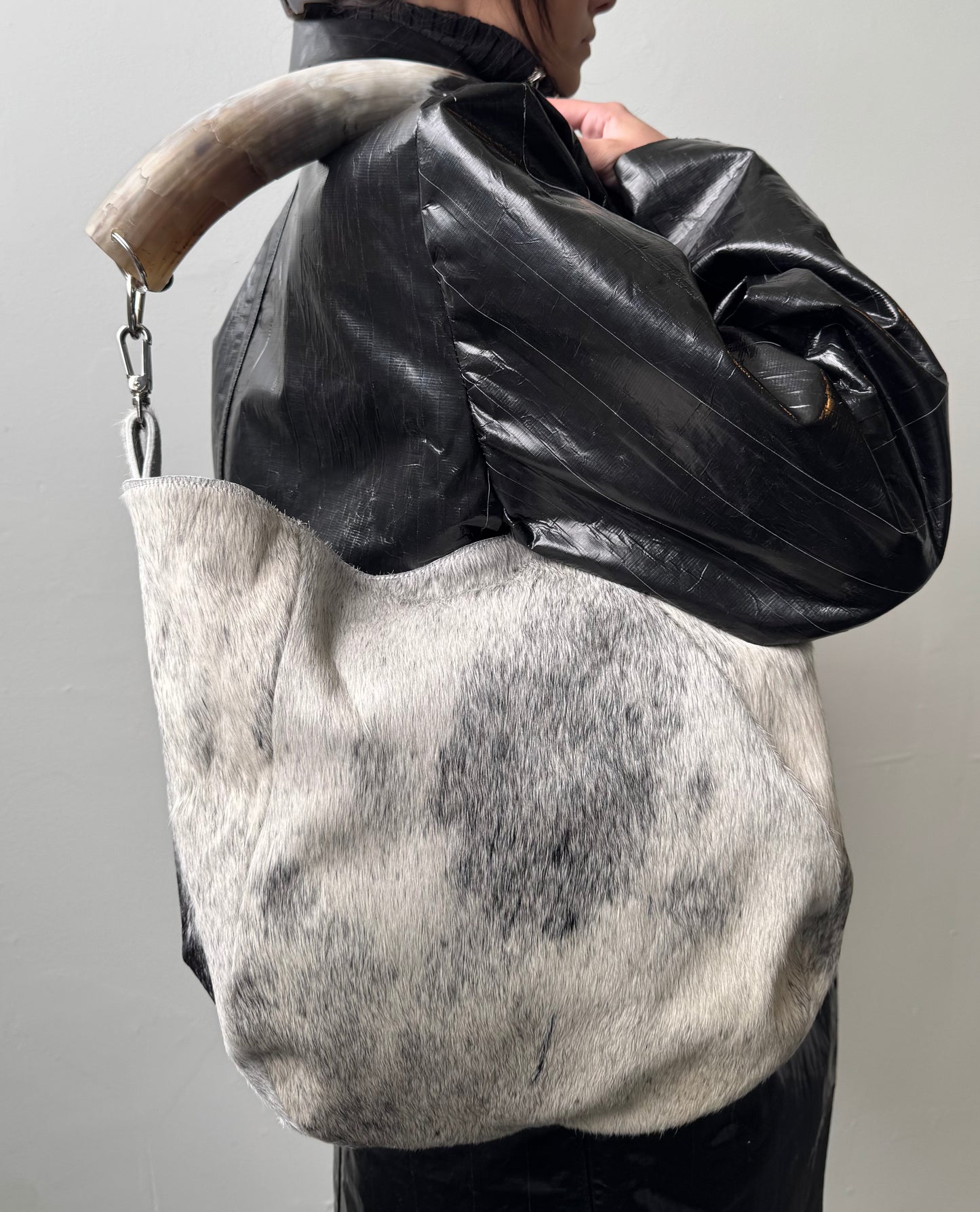 “HORN” bag (1)