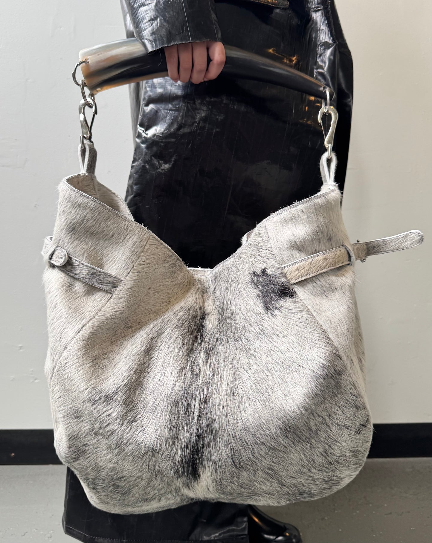 “HORN” bag (2)